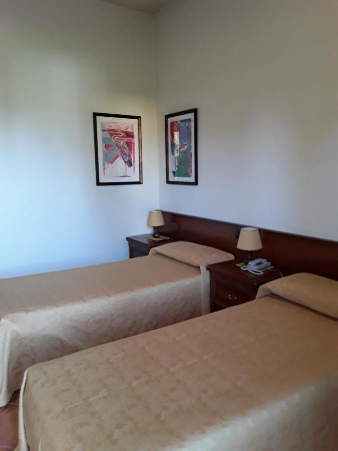 Albergo Al Portico Azzano Decimo ภายนอก รูปภาพ